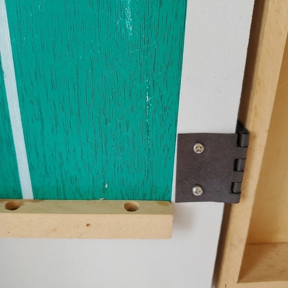 VTG Wooden Dart Board Cabinet The King Of Arms Darts Knights Crest 19.5x15.5 - Picture 9 of 14